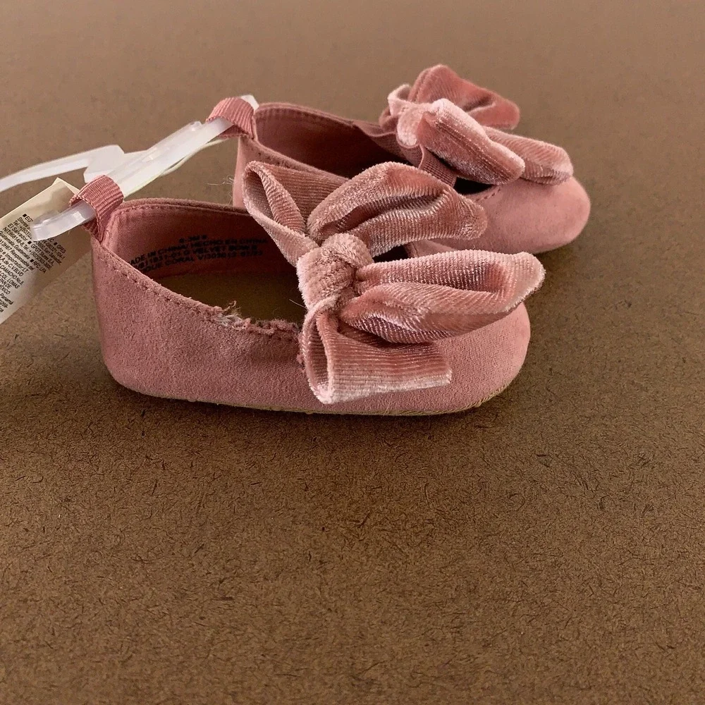 Old Navy Baby Girl Size 0-3 Months Pink Faux-Suede Bow-Tie Ballet Flat NWT *Flaw